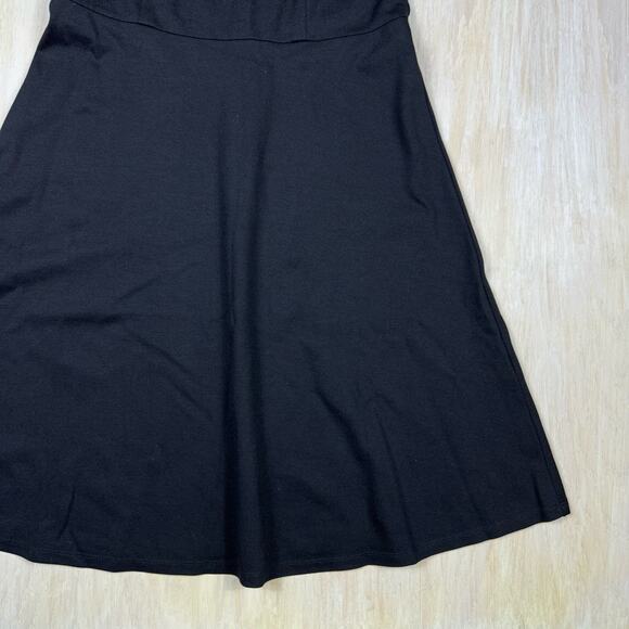 Talbots Black Sleeveless Scallop Neck Ponte Knit Dress Size 6 - Picture 4 of 15